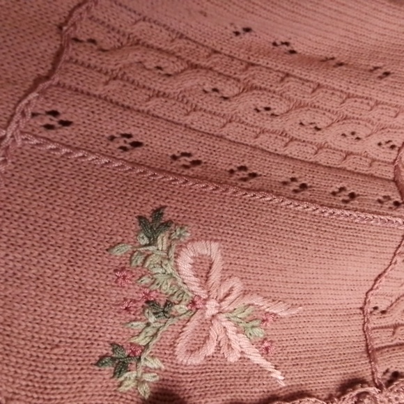 Vintage Sarah Morgan Embroidered mauve Knit Sweater - Picture 6 of 16